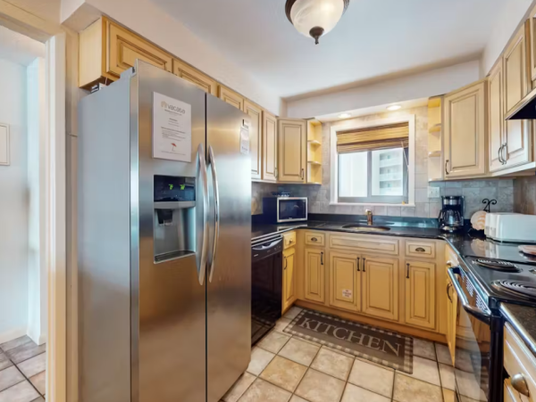 Updated Beachfront Suite Retreat with Pool & Tennis - Perfect Family Getaway